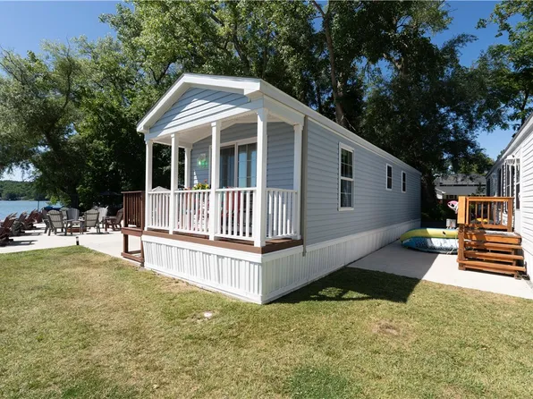 5118 E Lake Rd APT 6, Livonia, NY 14487