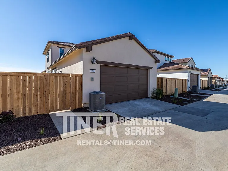 7941 Titan Dr — Photo 4