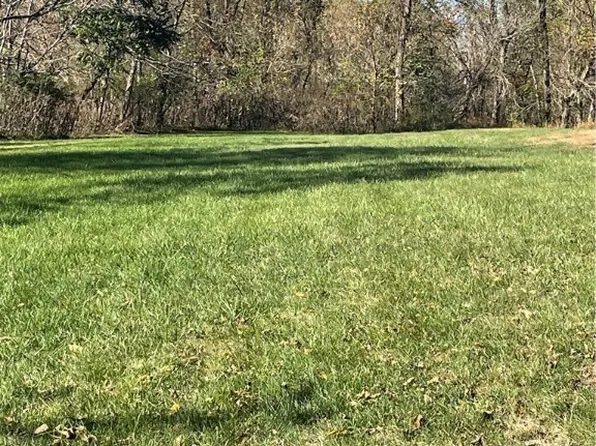 114 Kuchinic St, Venetia, PA 15367