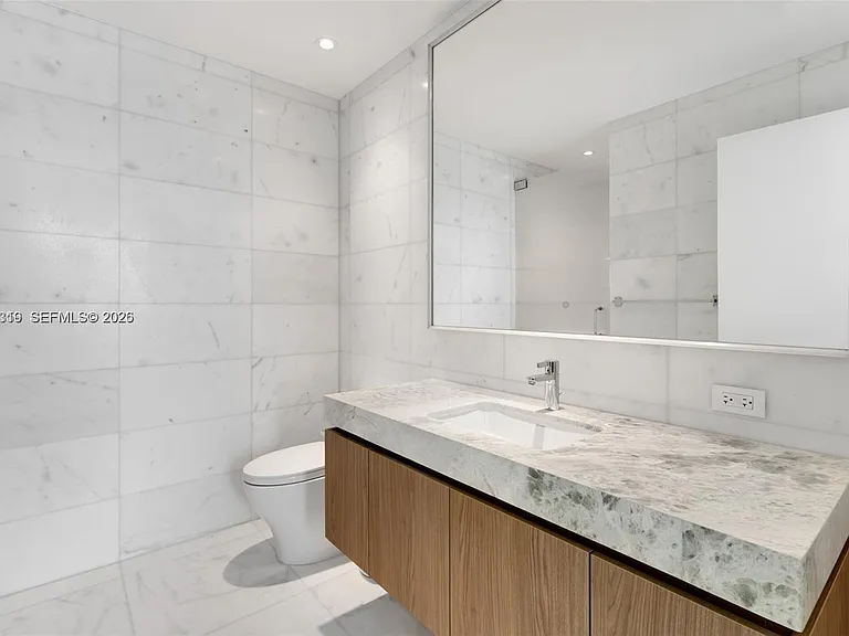 500 Alton Rd #2504 — Photo 9
