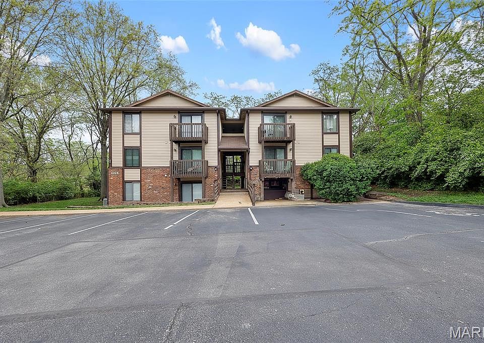 1st image of 1015 Adworth Dr APT I