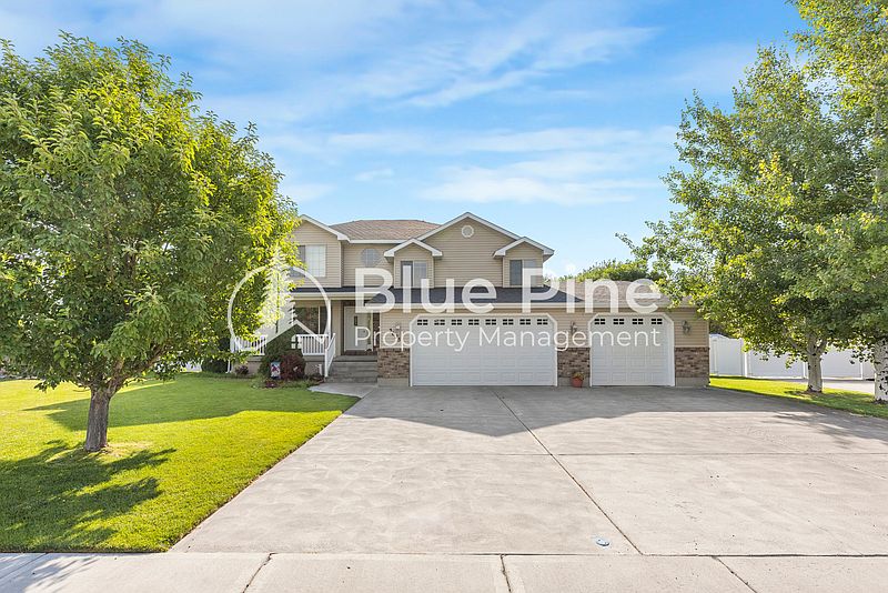 1st image of 3635 Tuscany Dr