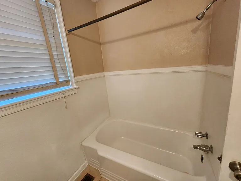 3128 Carver St — Photo 10
