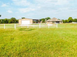 917 E Robertson Rd, Enid, OK 73701