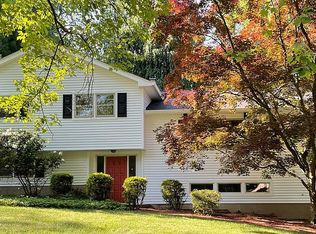 590 Whitenack Rd, Rivervale, NJ 07675