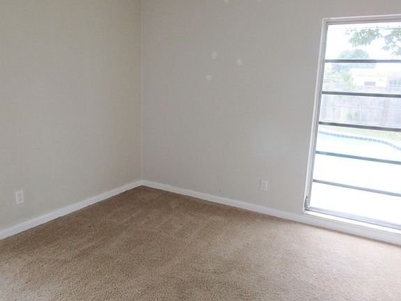 5th image of 7903 NW 67th Avenue