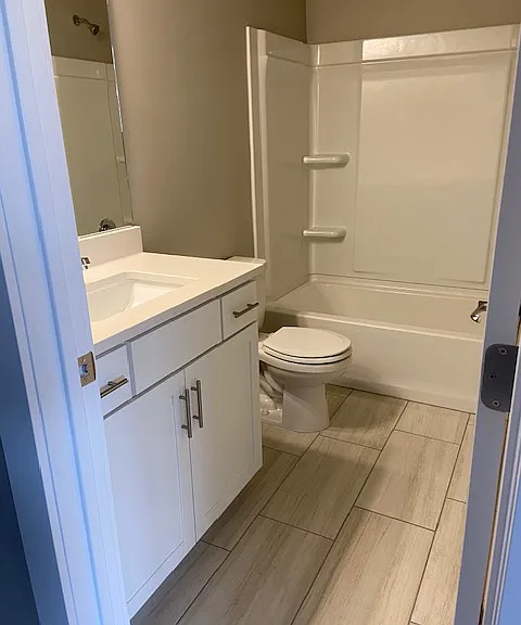 1902 S 1080 W — Photo 7