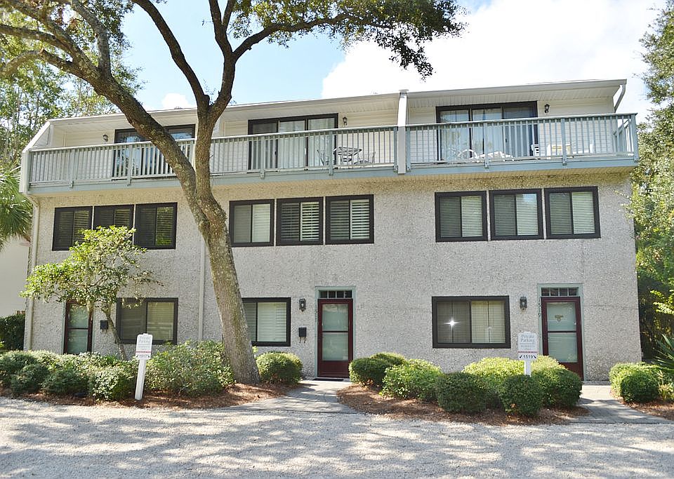 1st image of 1519 Wood Ave Unit 11