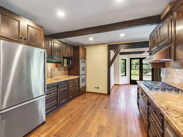 1434 Fernwood Dr — Photo 14