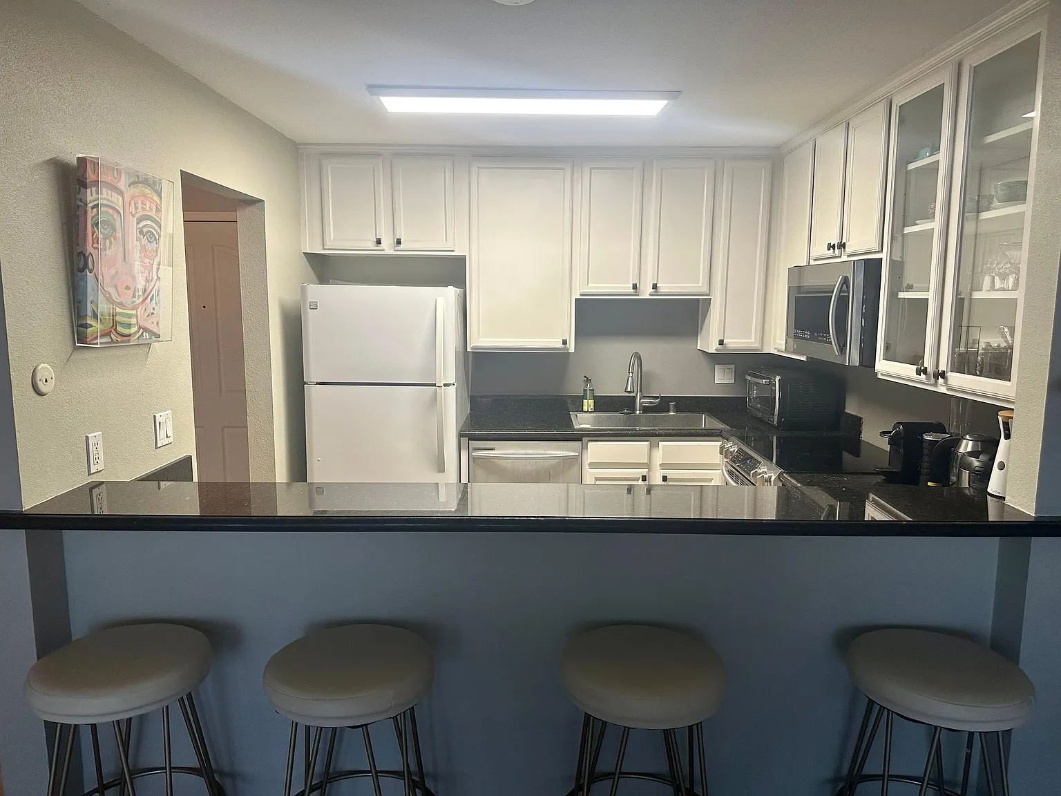 3030 Suncrest Dr — Photo 4