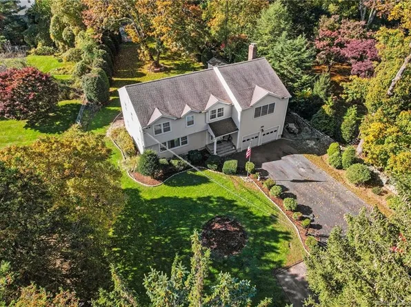 1761 North Benson Road, Fairfield, CT 06824