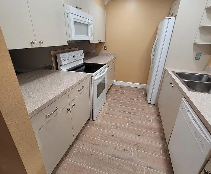 4606 Mercado Dr — Photo 27