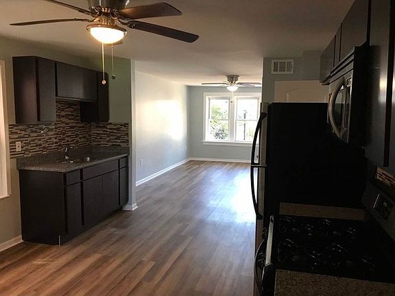 3rd image of 2749 S Trumbull Ave #2