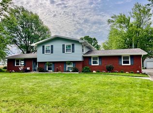 589 S Meadow Lane East Dr, Frankfort, IN 46041