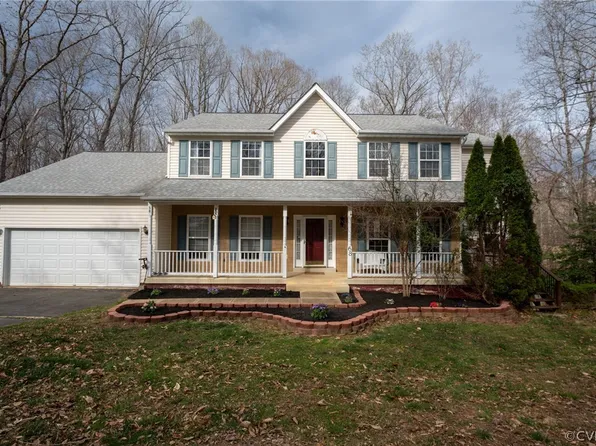 68 Coakley Ln, Fredericksburg, VA 22406