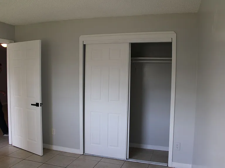Louisiana Apartments — Photo 18