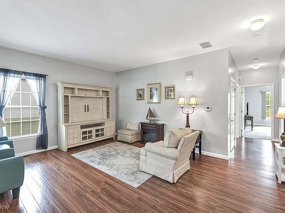 5th image of 12814 Doula Ln