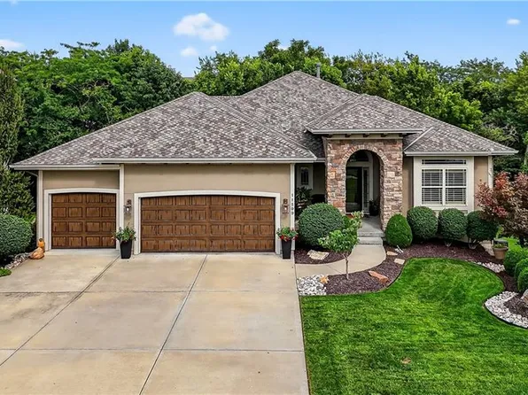 11599 S Carbondale St, Olathe, KS 66061