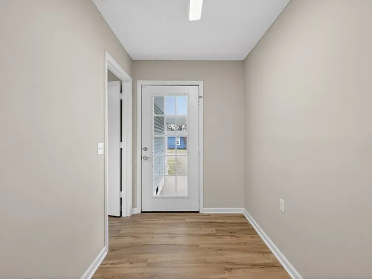 105 Kingwood Ave — Photo 24