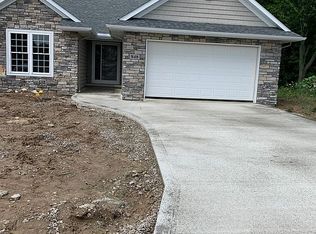 848 N Falling Waters Blvd, Port Clinton, OH 43452