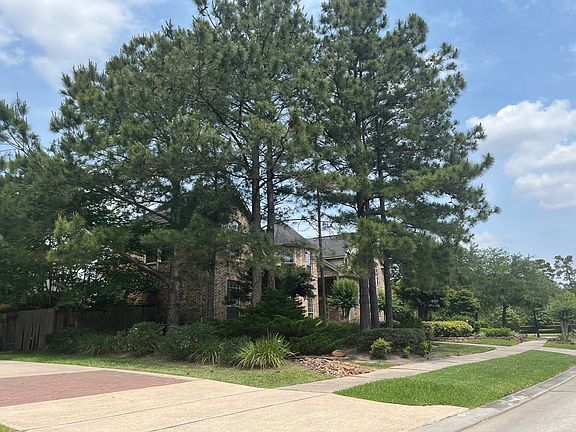3rd image of 12902 Tamarack Bend Ln