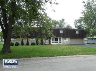 1029 Holly Ct, Lockport, IL 60441