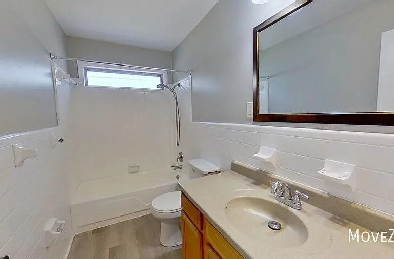 510 Wesley Ave — Photo 32