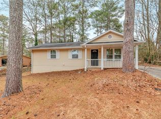 949 Rock Oak Ln, Lawrenceville, GA 30046