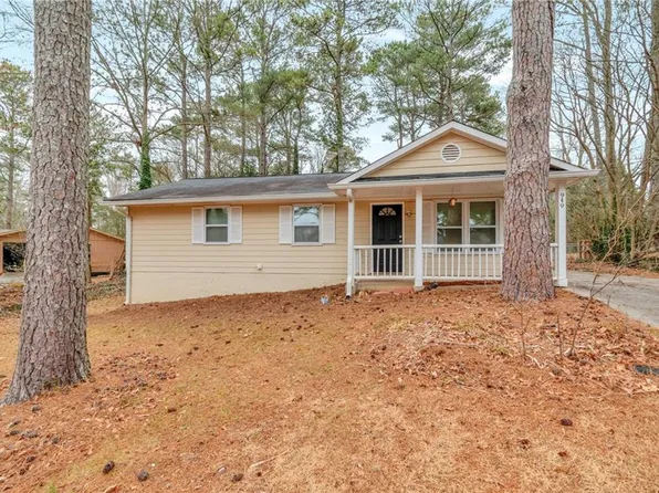 949 Rock Oak Ln, Lawrenceville, GA 30046