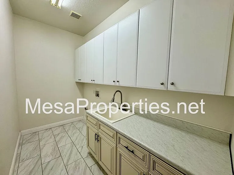 28610 Strauss Ln — Photo 41