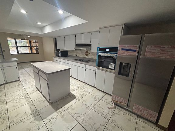 5th image of 6520 W Candier Ct