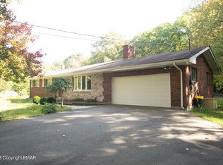 151 Lesoine Dr, Henryville, PA 18332