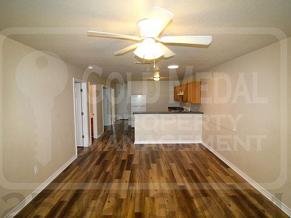 3rd image of 4707 Westcliff Rd #B