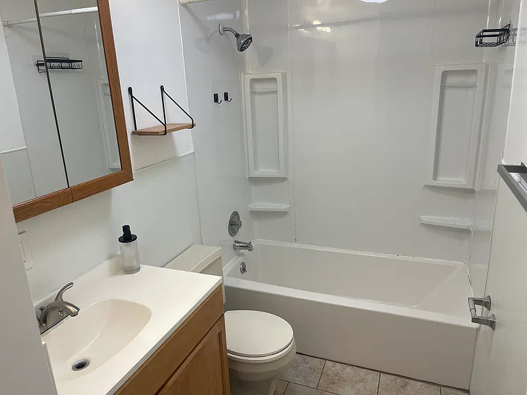 908 Church St #1 — Photo 9