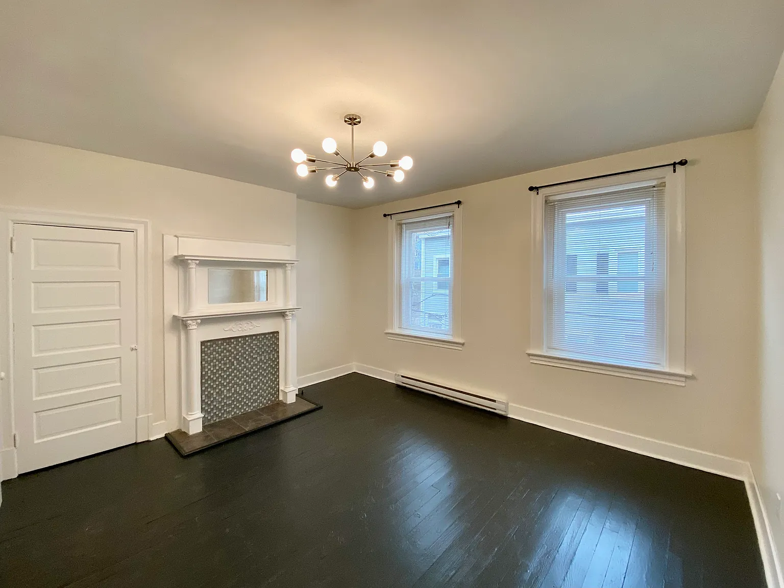 831 Concord St — Photo 2