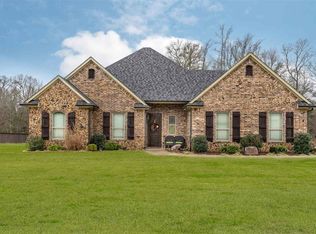 145 Brisbane Dr, Longview, TX 75605