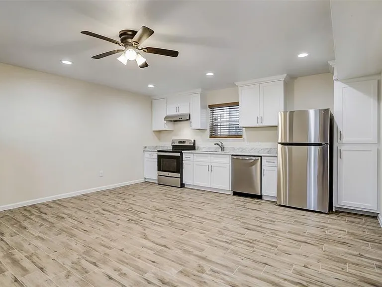6212 Alderson St — Photo 2
