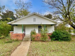 10 Center St, Bessemer, AL 35020