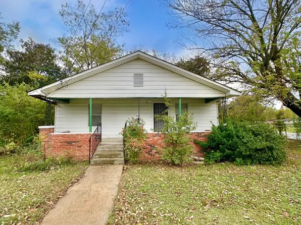 10 Center St, Bessemer, AL 35020