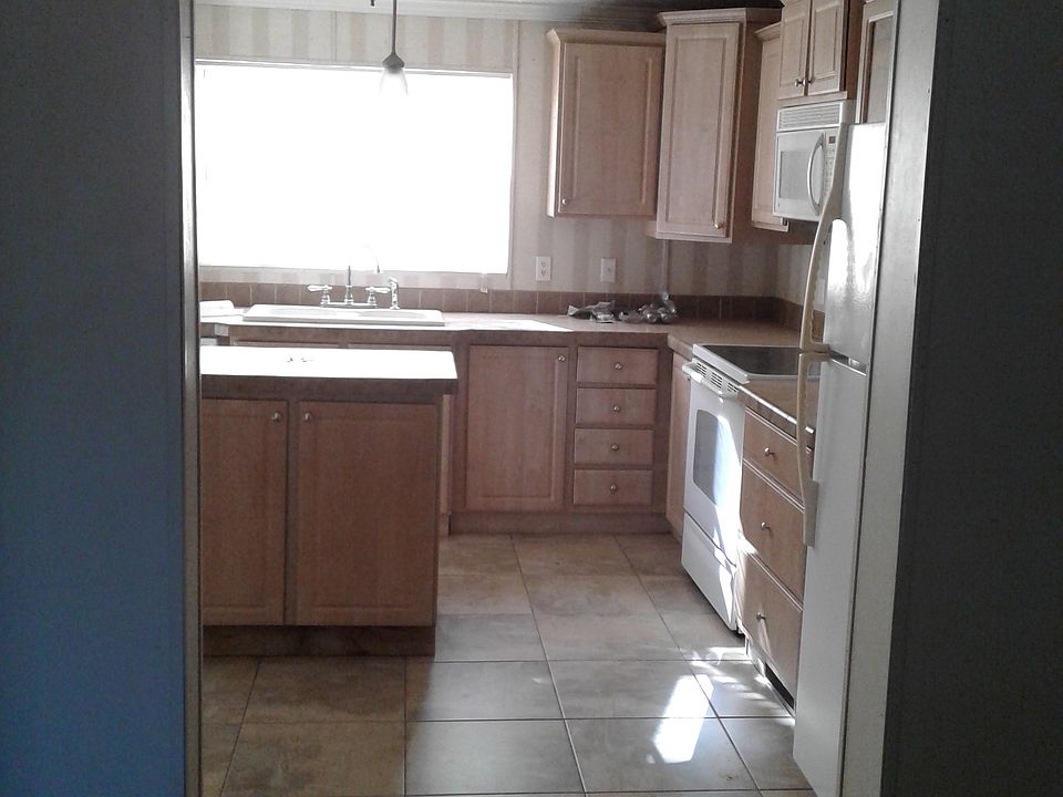 1st image of 179 Green Meadow Ln