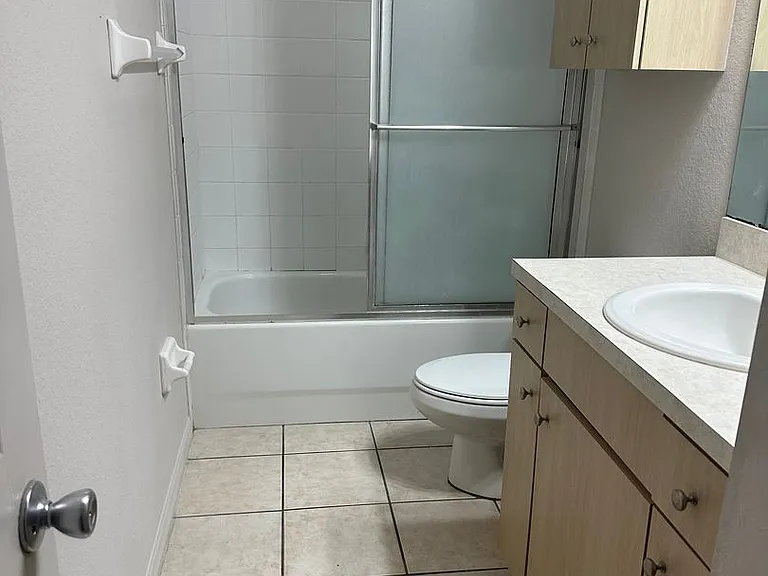 3619 W Reynolds St #1 — Photo 6
