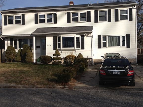 3rd image of 21 Willen Ln