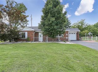 2953 Old Troy Rd, Glen Carbon, IL 62034