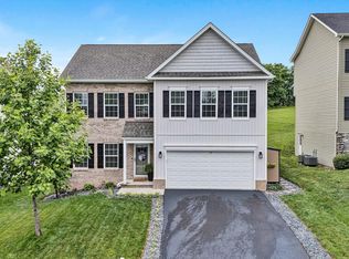 2010 Lawson Ln, Vinton, VA 24179