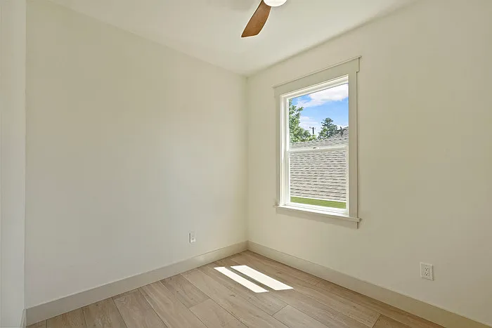 3634 6th Ave — Photo 20