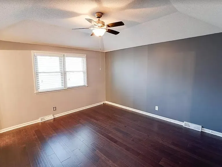 10001 Century Ln — Photo 6