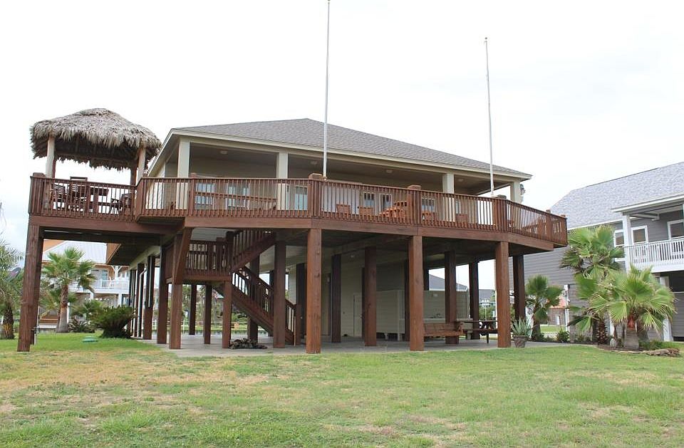 1st image of 3298 Treasure Ln