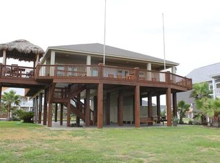 3298 Treasure Ln, Crystal Beach, TX 77650