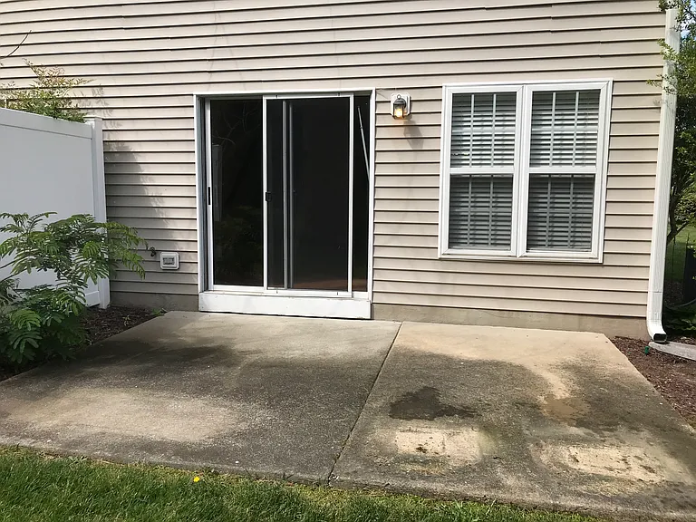 301 Intern Way — Photo 2