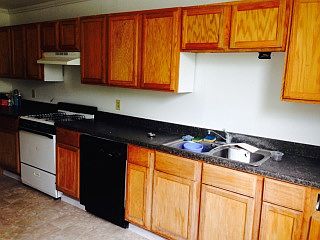 2nd image of 60 King St